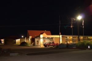 Hotel Econo & *