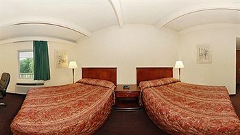 Hotel Econo & Binghamton